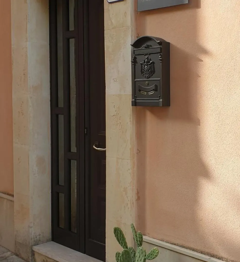 Homestay A Rua Camera Con Bagno Privato Vicino Al Duomo Ragusa