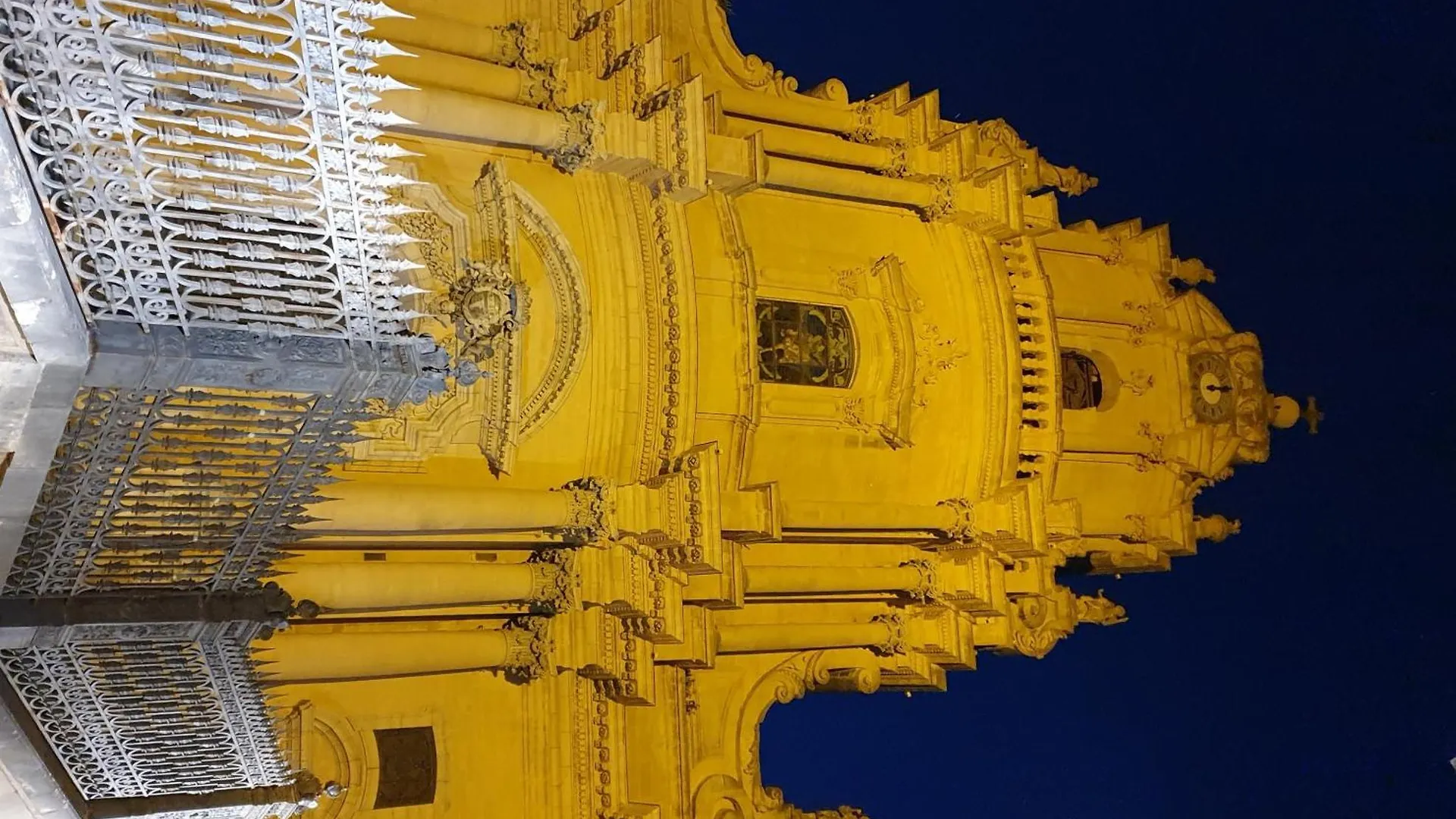 Homestay A Rua Camera Con Bagno Privato Vicino Al Duomo Ragusa Italy